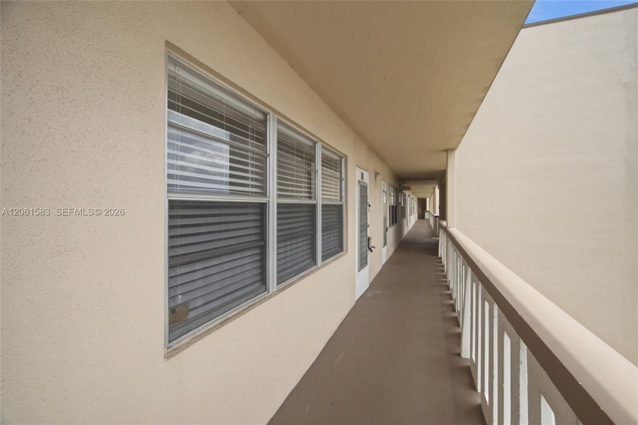 309 Southampton A, Unit 309, West Palm Beach, FL 33417 Photo
