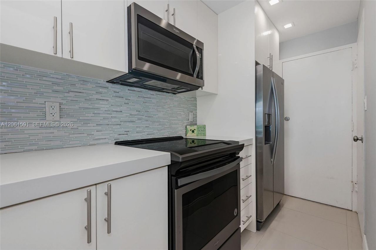 1000 West Ave, Unit 1220, Miami Beach, FL 33139 Photo