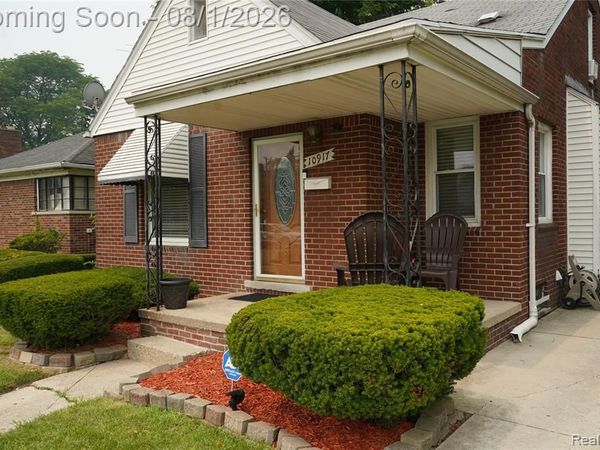 10917 Beaconsfield Street , Detroit, MI 48224