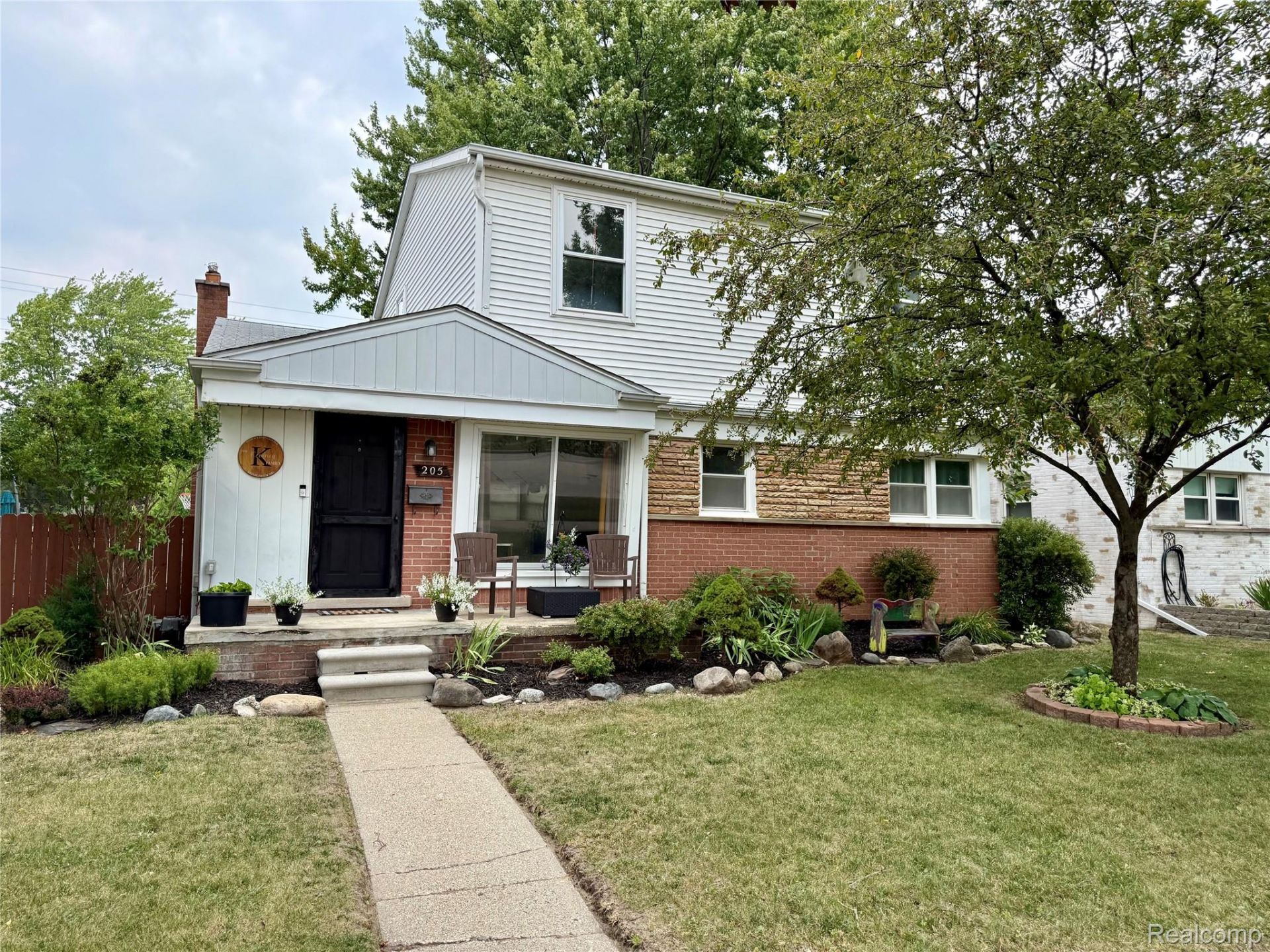 205 E Parker Avenue, Madison Heights, Mi 48071 Main Photo