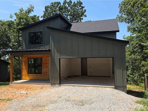 14 Stretford Drive, Bella Vista, AR 72714