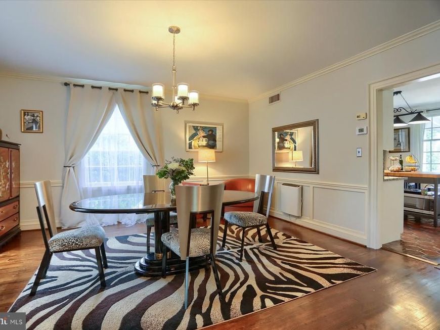 10 W Lake Avenue, Baltimore, MD 21210 Main Photo