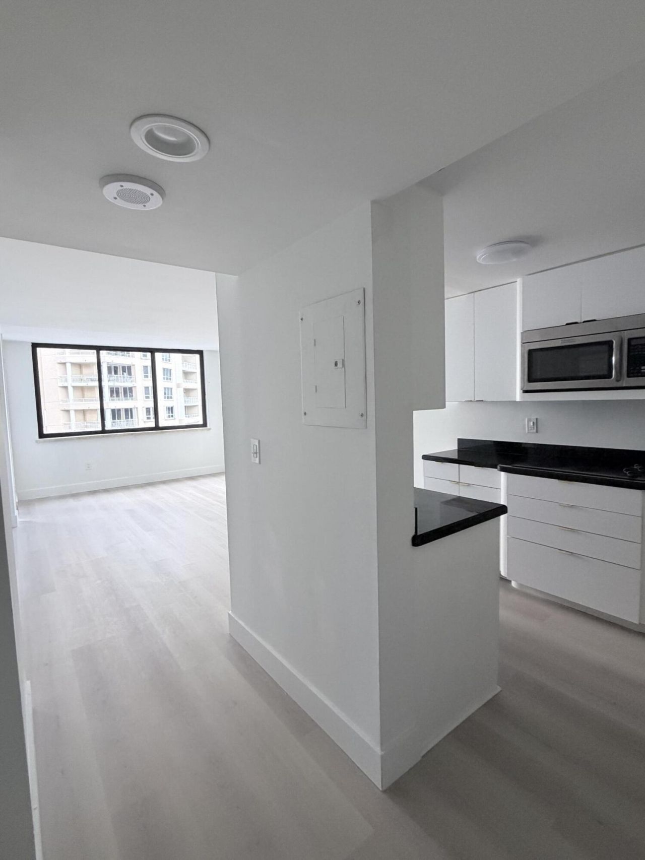 540 Brickell Key Drive, Unit 1224, Miami, FL 33131 Photo