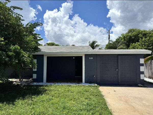 3235 OCEAN Parkway, Boynton Beach, FL 33435