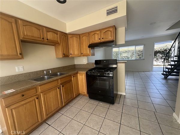 9509 Los Angeles, Unit D, Bellflower, CA 90706