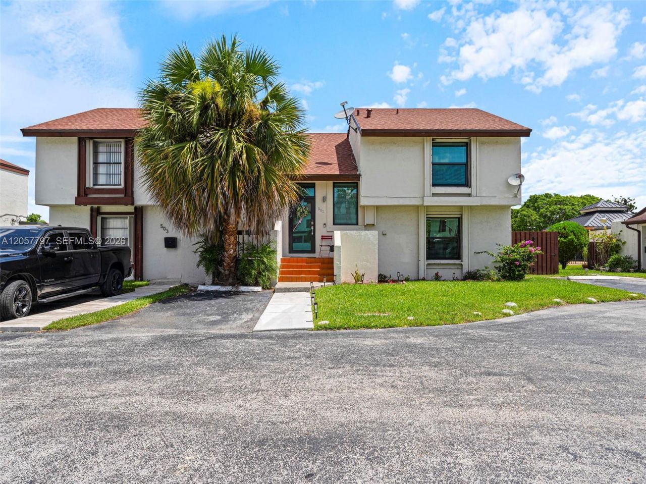 501 NW 98th Ct , Unit 501, Miami, FL 33172 Photo