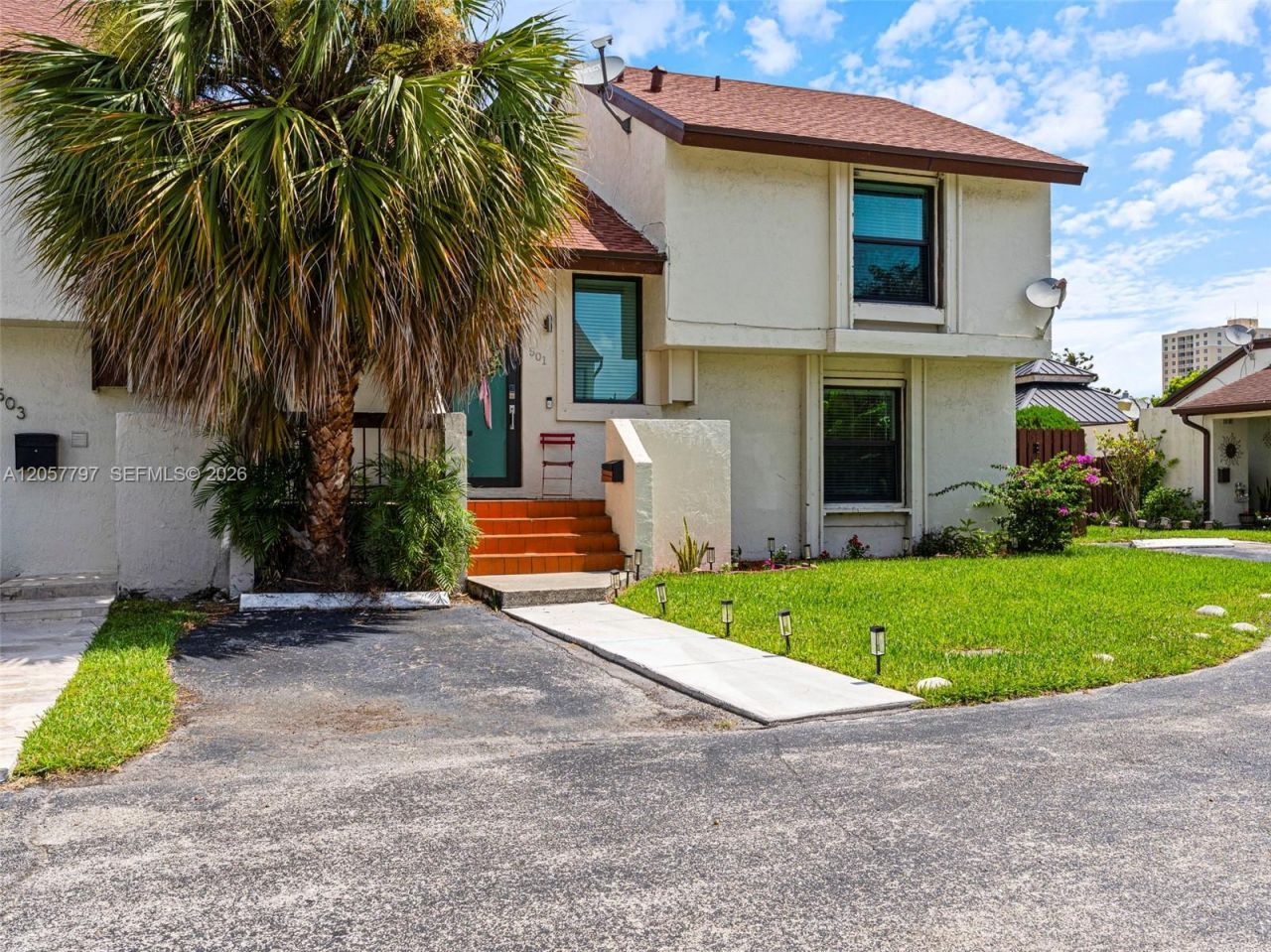 501 NW 98th Ct , Unit 501, Miami, FL 33172 Photo