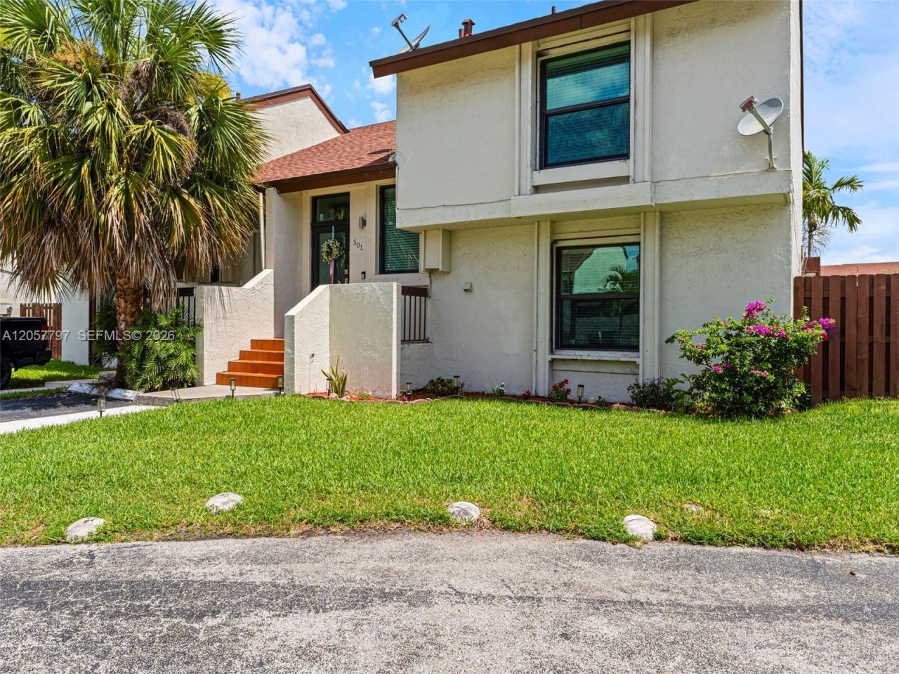 501 NW 98th Ct , Unit 501, Miami, FL 33172 Photo