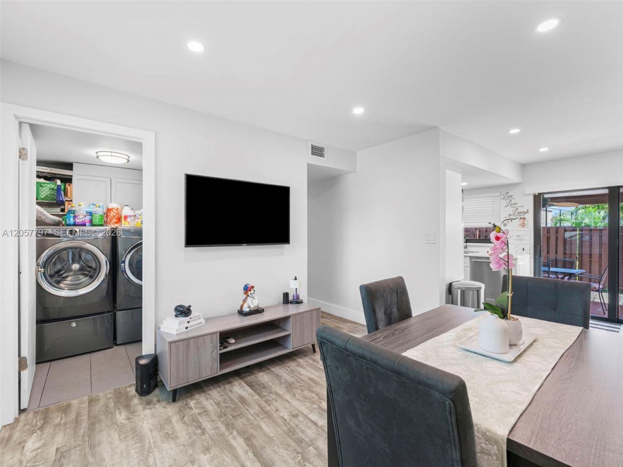 501 NW 98th Ct , Unit 501, Miami, FL 33172 Photo