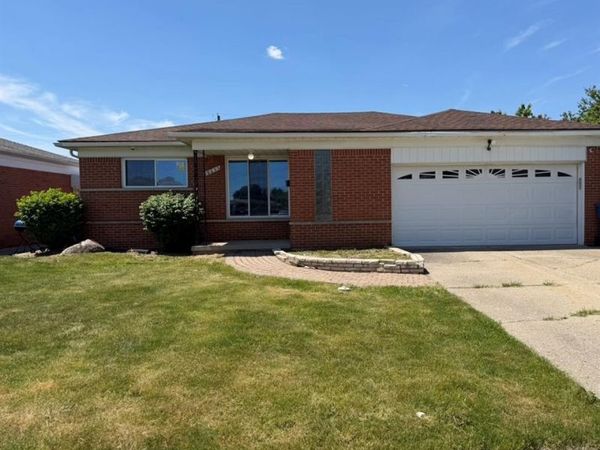 28653 Gilbert Drive, Warren, MI 48093