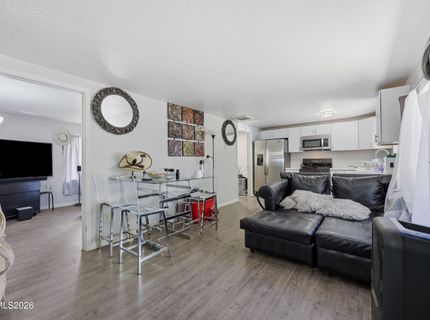 380 Magnolia Way, Reno, NV 89506 Photo