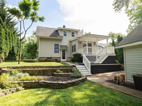 1803 Leonard Street NW, Grand Rapids, MI 49504