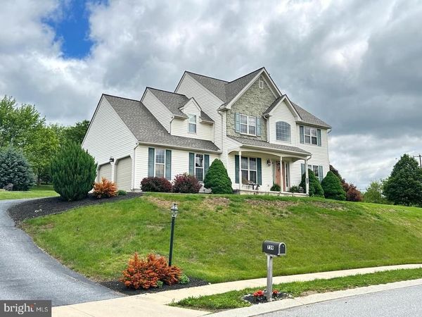 739 MONARCH DRIVE, YORK, PA 17403