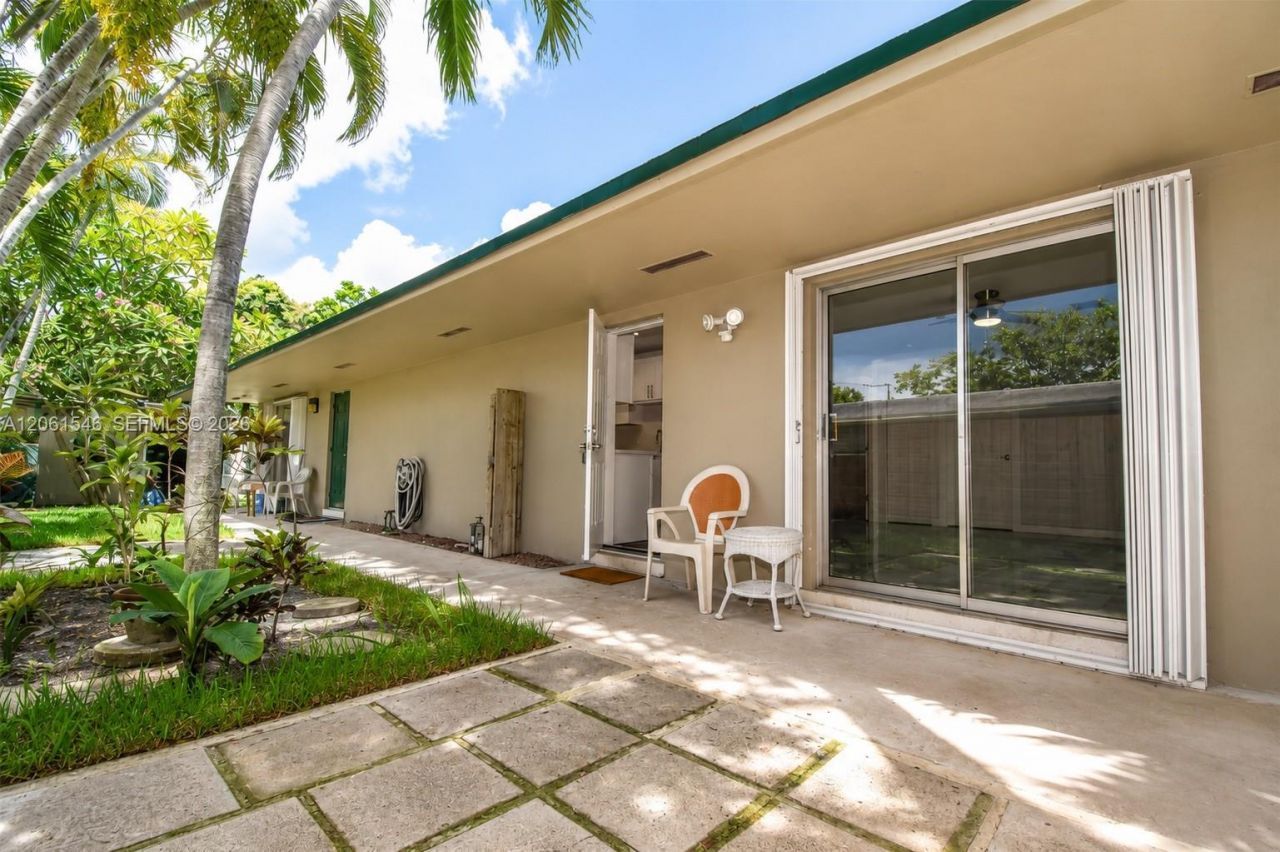 2611 SW 13th Ave, Unit 1-2, Fort Lauderdale, FL 33315 Photo