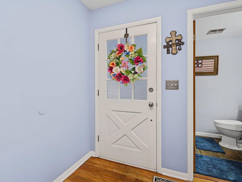 5295 David Drive, Tipp City, OH 45371 Photo 5