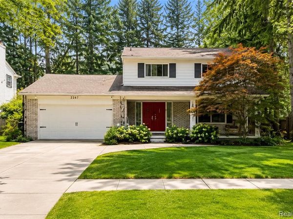 2247 W Maple Road , Birmingham, MI 48009