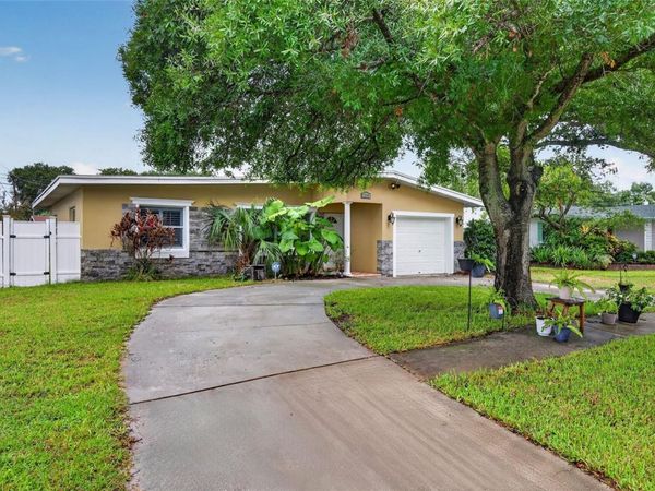12496 136TH LANE , LARGO, FL 33774