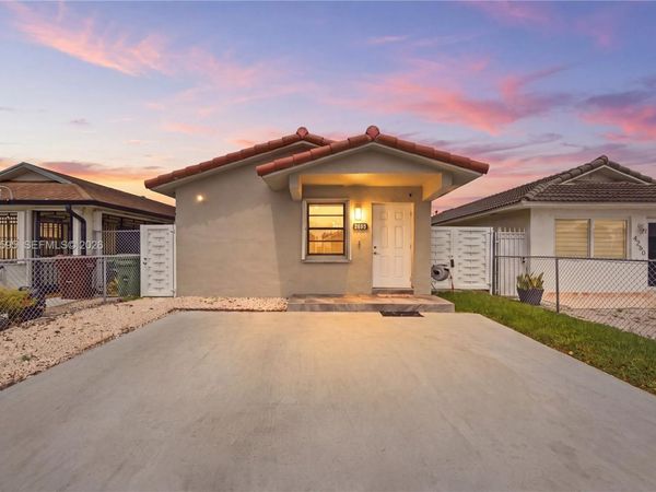 4250 W 10th Ave, Unit 4250, Hialeah, FL 33012