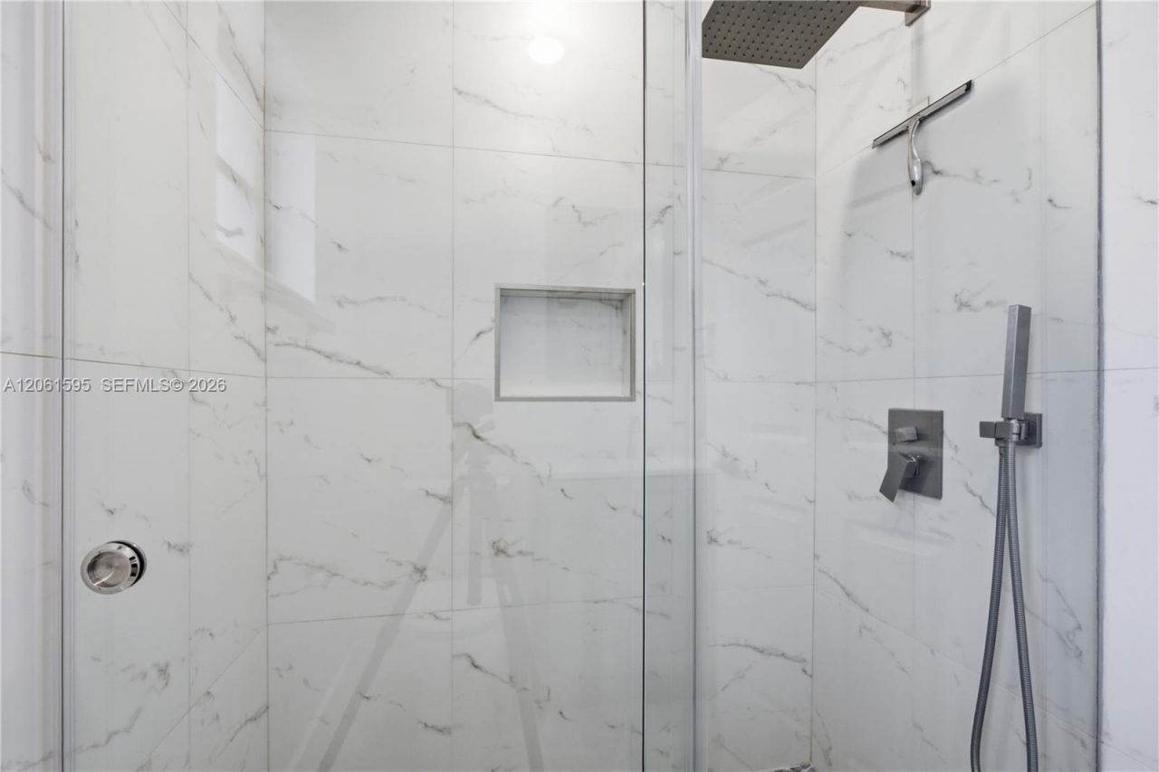 4250 W 10th Ave, Unit 4250, Hialeah, FL 33012 Photo
