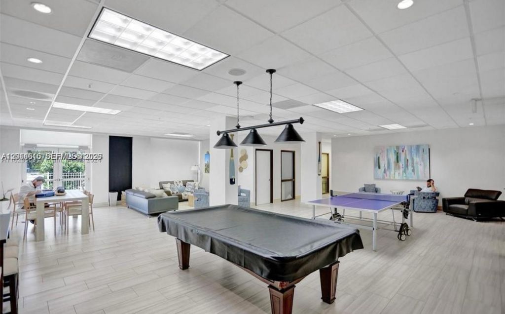 19390 Collins Ave , Unit 308, Sunny Isles Beach, FL 33160 Photo