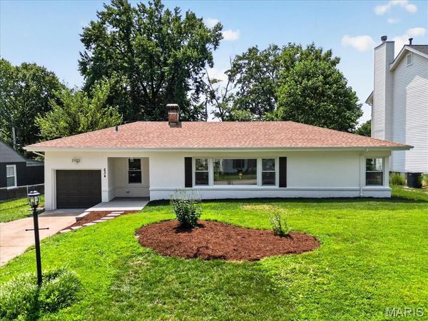 634 Warrenton Drive, Kirkwood, MO 63122