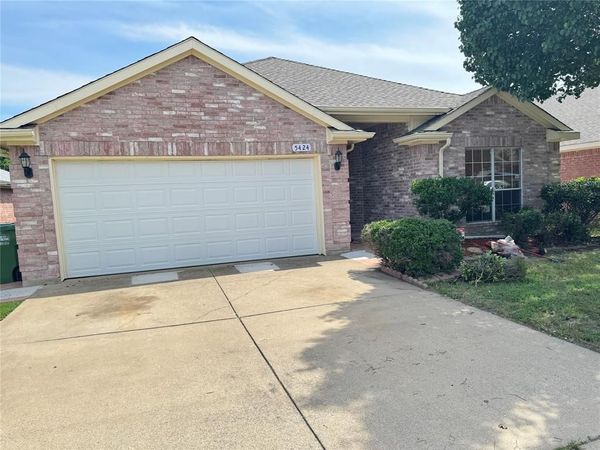 5424 Caribou Ridge Drive , Watauga, TX 76137