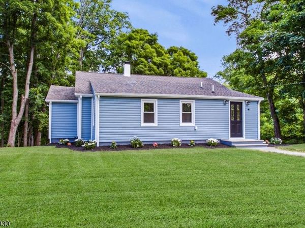 48 Petersburg Rd, Independence, NJ 07840