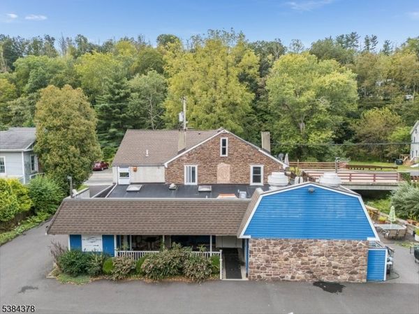 92 Water St, Milford, NJ 08848