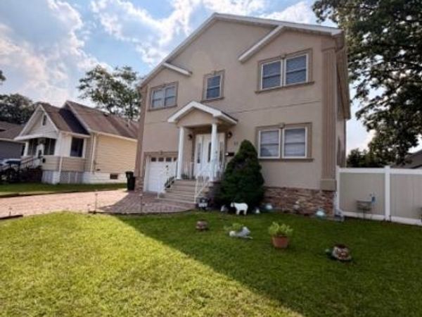 33 Livingston Ave, Woodbridge, NJ 07001