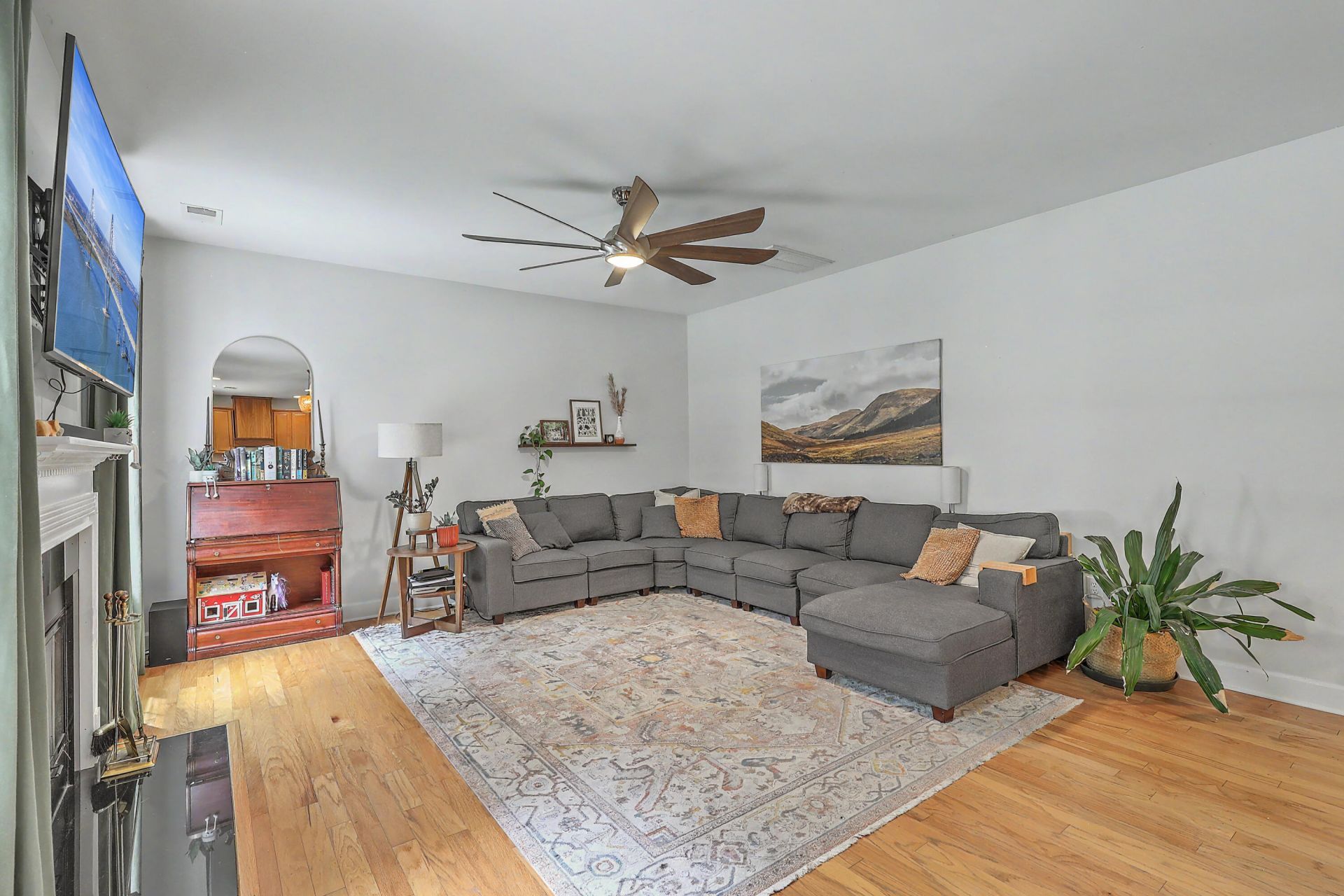 409 Fetterbush Drive Photo 17