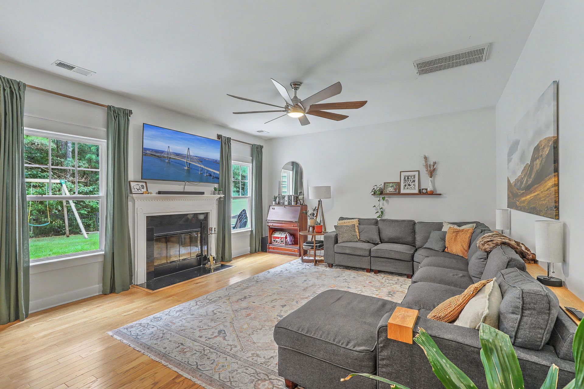 409 Fetterbush Drive Photo 18