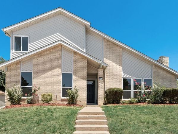 4717 Mandalay Drive , Arlington, TX 76016