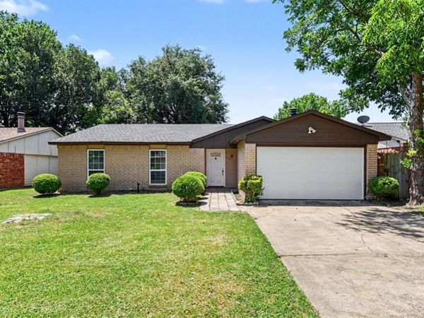 224 Rockcrest Drive , Mesquite, TX 75150