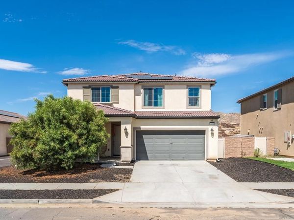 3048 Eveningcloud St, Hemet, CA 92543