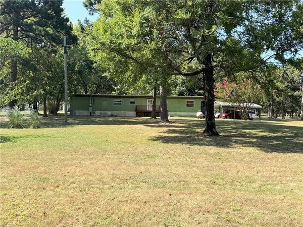 967 Uellner Road , London, AR 72847