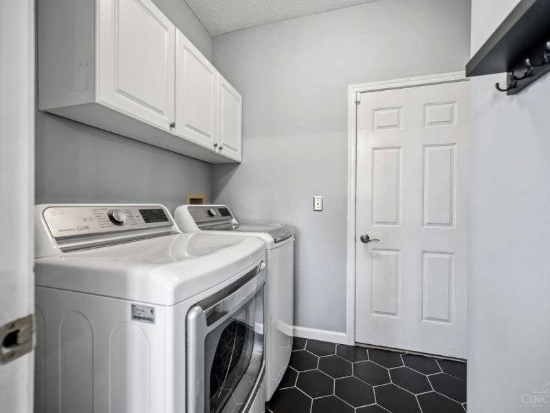 6545 Farmbrooke Court, Mason, OH 45040 Photo 29