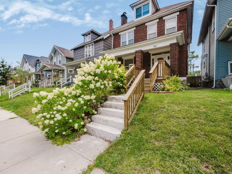 951 S Champion Avenue, Columbus, OH 43206 Photo 4