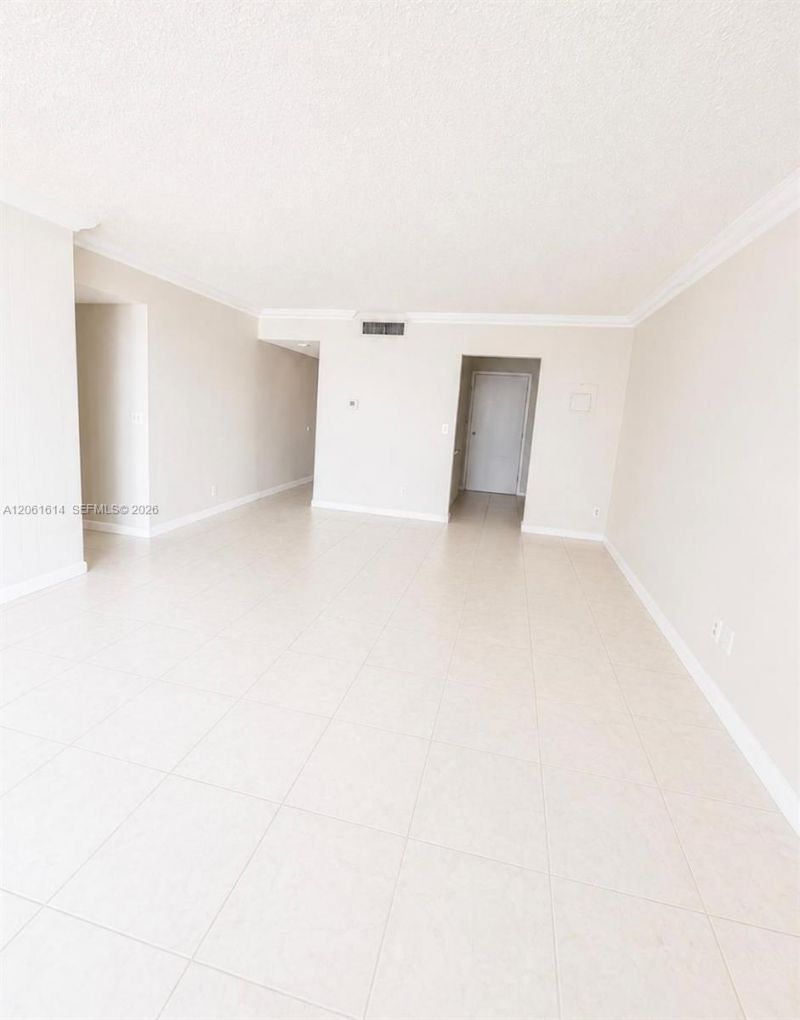 2020 NE 135th St, Unit 710, North Miami, FL 33181 Photo