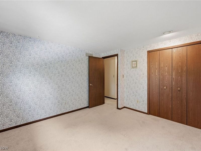20548 Holly Circle, Strongsville, OH 44149 Photo 24
