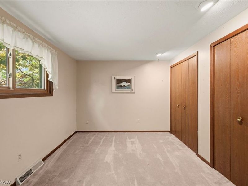 20548 Holly Circle, Strongsville, OH 44149 Photo 26