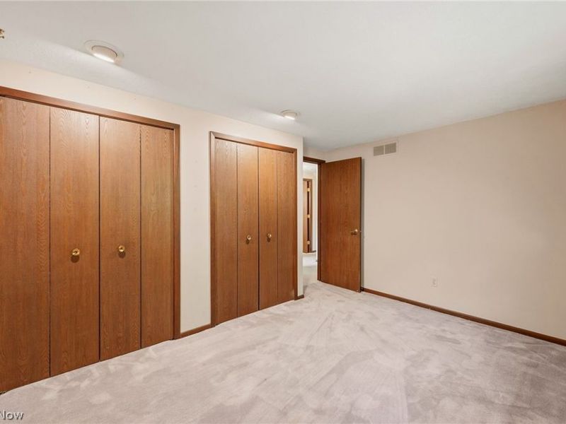 20548 Holly Circle, Strongsville, OH 44149 Photo 27