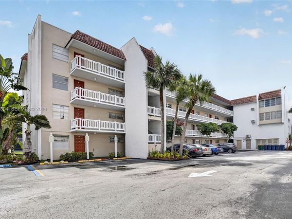3531 Inverrary Dr , Unit 101, Lauderhill, FL 33319