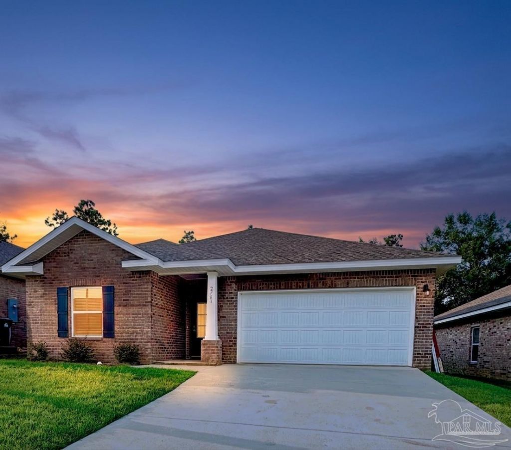 2763 Avalon St, Cantonment, FL 32533 Main Photo