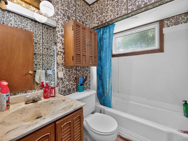 3451 Hollyglen Court, Colerain Township, OH 45251 Photo 15
