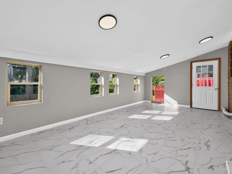 11255 Logenberry Circle, Cincinnati, OH 45240 Photo 15