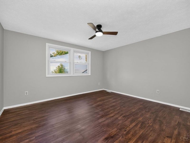 11255 Logenberry Circle, Cincinnati, OH 45240 Photo 17
