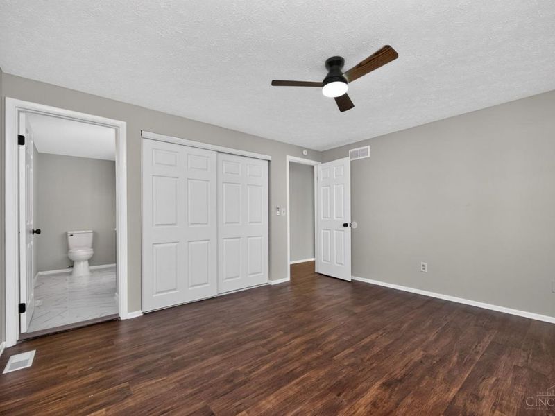 11255 Logenberry Circle, Cincinnati, OH 45240 Photo 18