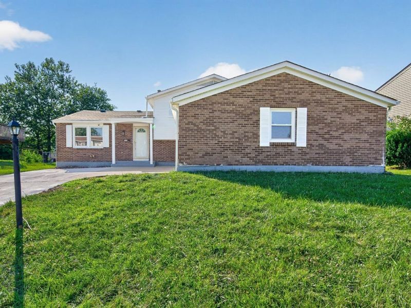 11255 Logenberry Circle, Cincinnati, OH 45240 Photo 2