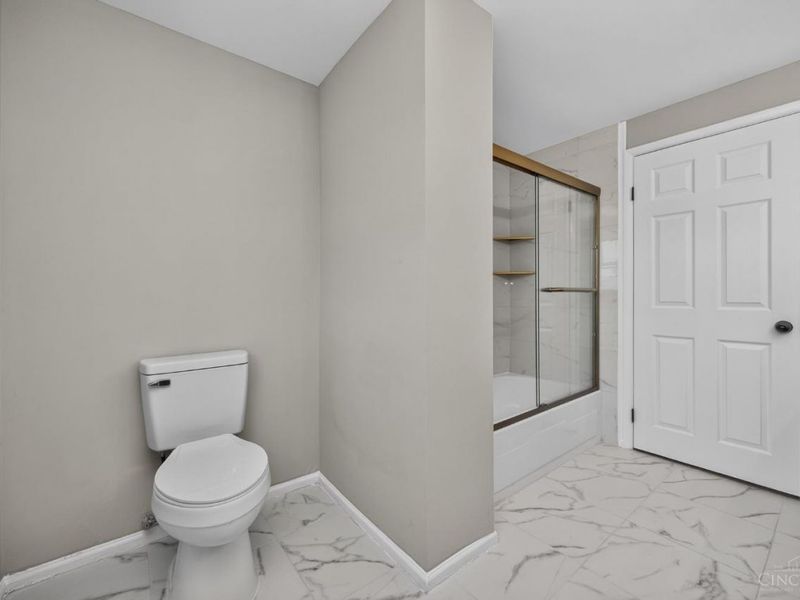 11255 Logenberry Circle, Cincinnati, OH 45240 Photo 22