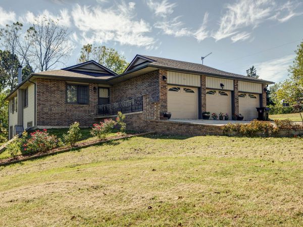 93 Meadow Hill Lane , Rogersville, MO 65742